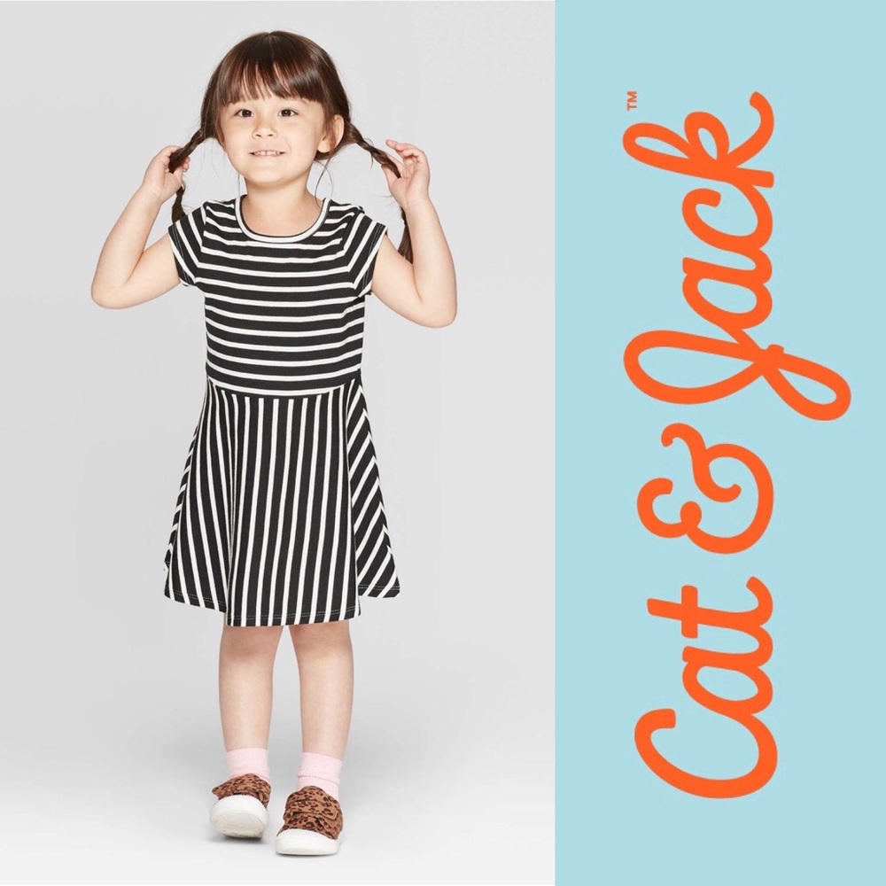 Cat & Jack Short Sleeve Skater Dress-size Sm: 6/6X
